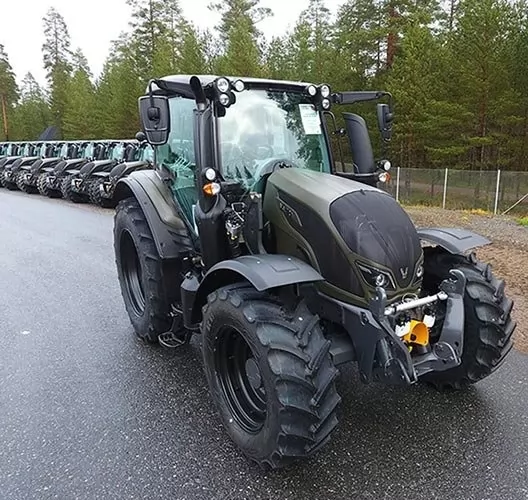 Valtra Unlimited - Defence